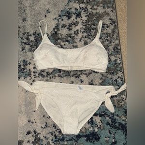 Aerie Swimwear | NWOT | Crochet scoop bikini set with tie bottom color: white.